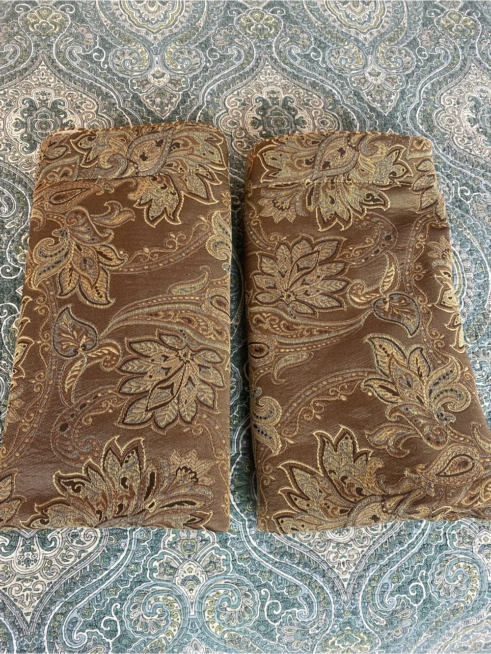 Croscill elegant damask